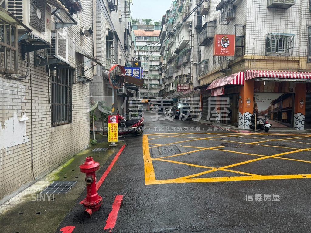 後港一路精美店面房屋室內格局與周邊環境