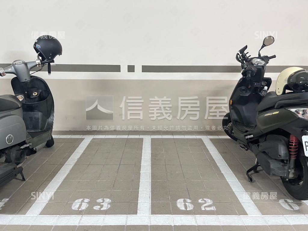 博萃精美２房平車房屋室內格局與周邊環境