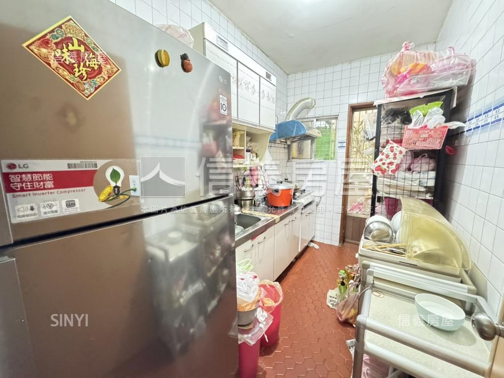 信義區超值公寓房屋室內格局與周邊環境