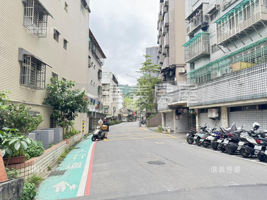 信義區超值公寓房屋室內格局與周邊環境
