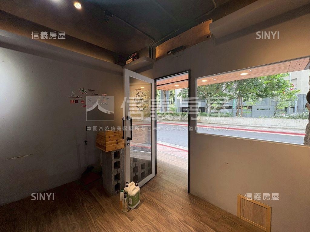 麟光捷運●雙門面住店皆可房屋室內格局與周邊環境
