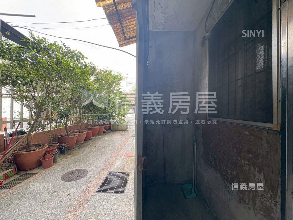 麟光捷運●雙門面住店皆可房屋室內格局與周邊環境