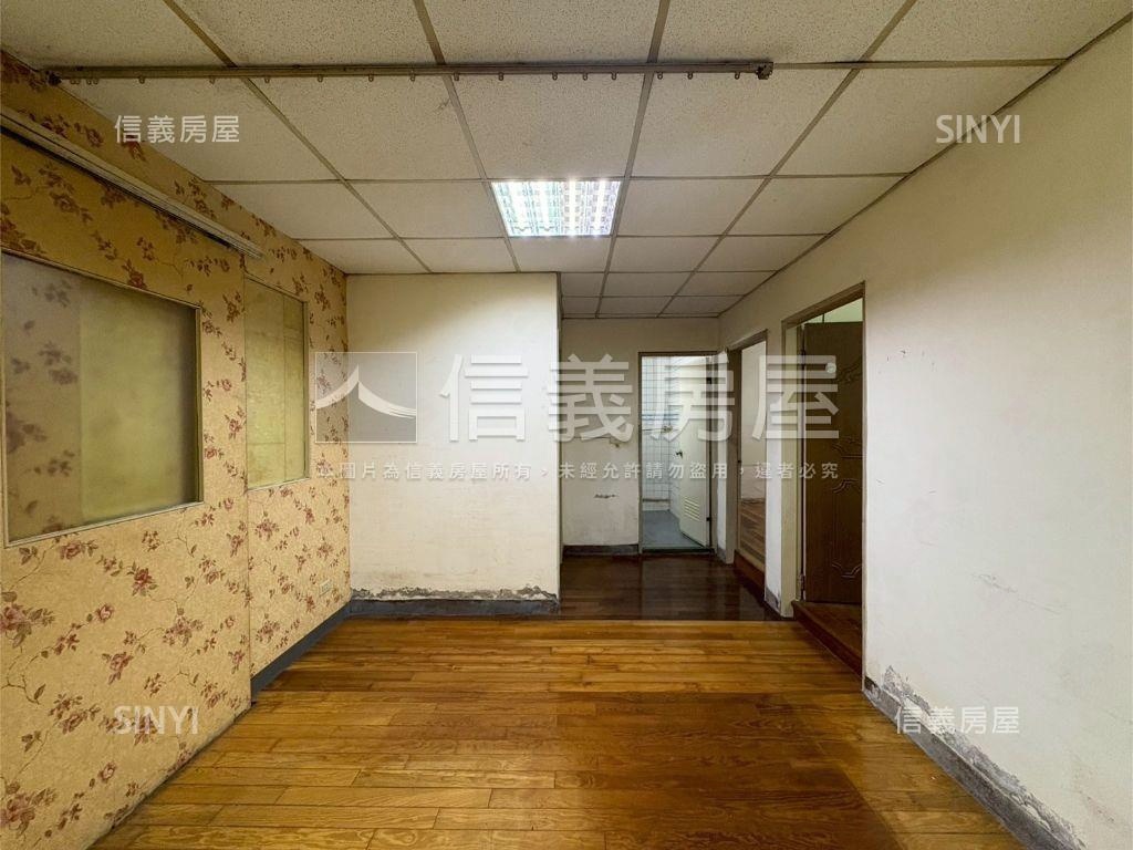 麟光捷運●雙門面住店皆可房屋室內格局與周邊環境