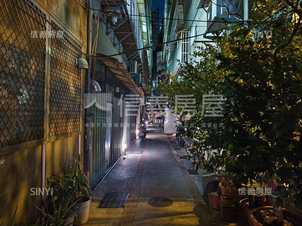 麟光捷運●雙門面住店皆可房屋室內格局與周邊環境