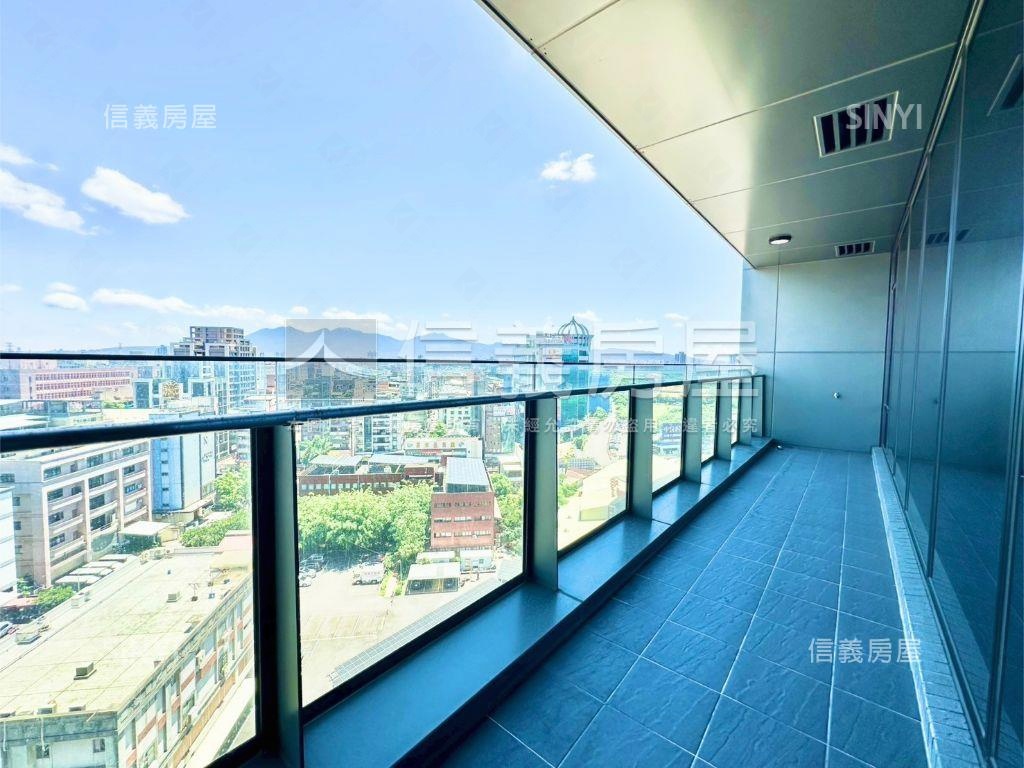 台灣智匯９樓美景商辦戶房屋室內格局與周邊環境