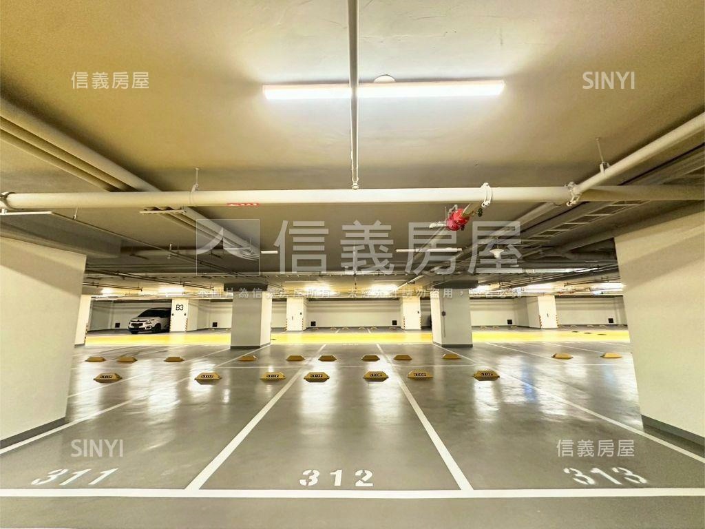 台灣智匯９樓美景商辦戶房屋室內格局與周邊環境