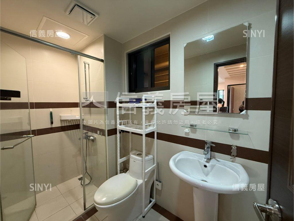 水岸之星美３房平車面學校房屋室內格局與周邊環境