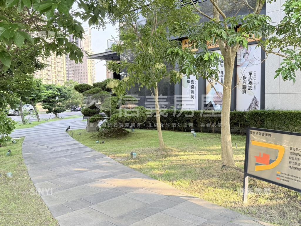 Ａ１８太睿澐極金店面房屋室內格局與周邊環境