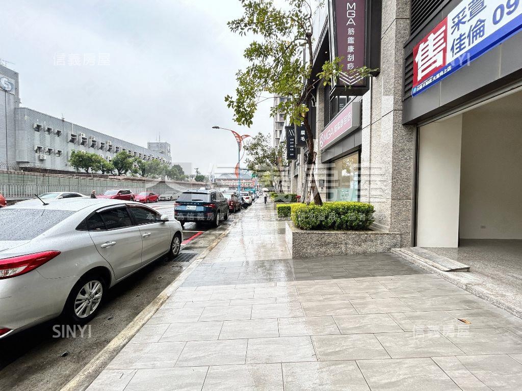 林維湖濱雙星雙平車金店面房屋室內格局與周邊環境