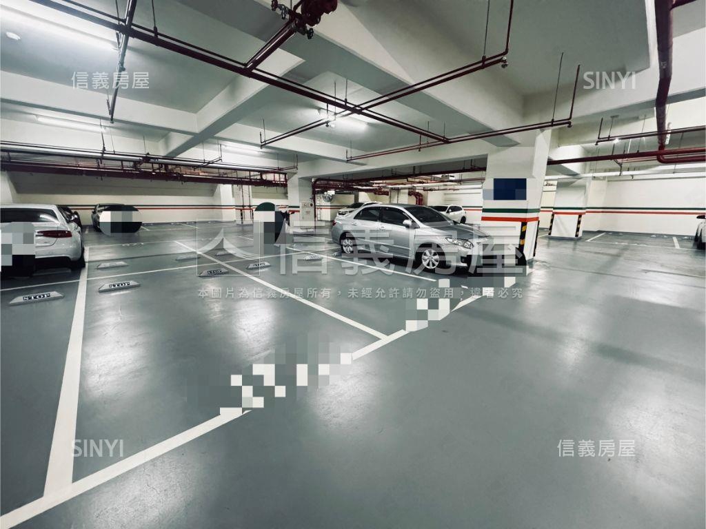 林維湖濱雙星雙平車金店面房屋室內格局與周邊環境