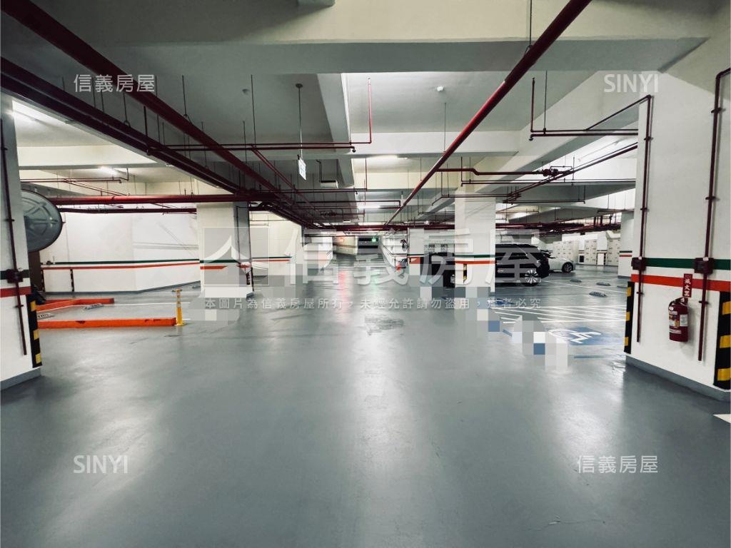林維湖濱雙星雙平車金店面房屋室內格局與周邊環境