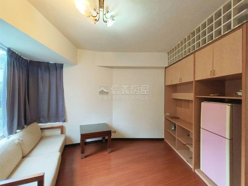 近捷運～靜巷獨棟小資成家房屋室內格局與周邊環境