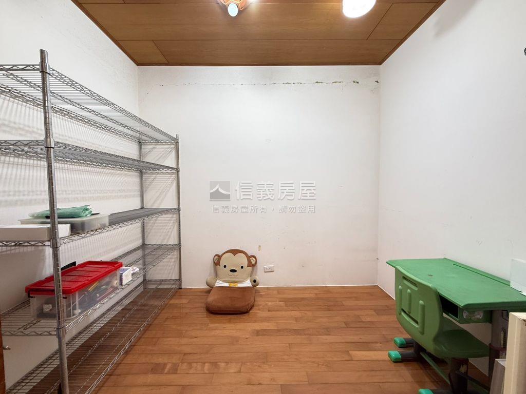 錦興旁－專任四房家庭宅房屋室內格局與周邊環境