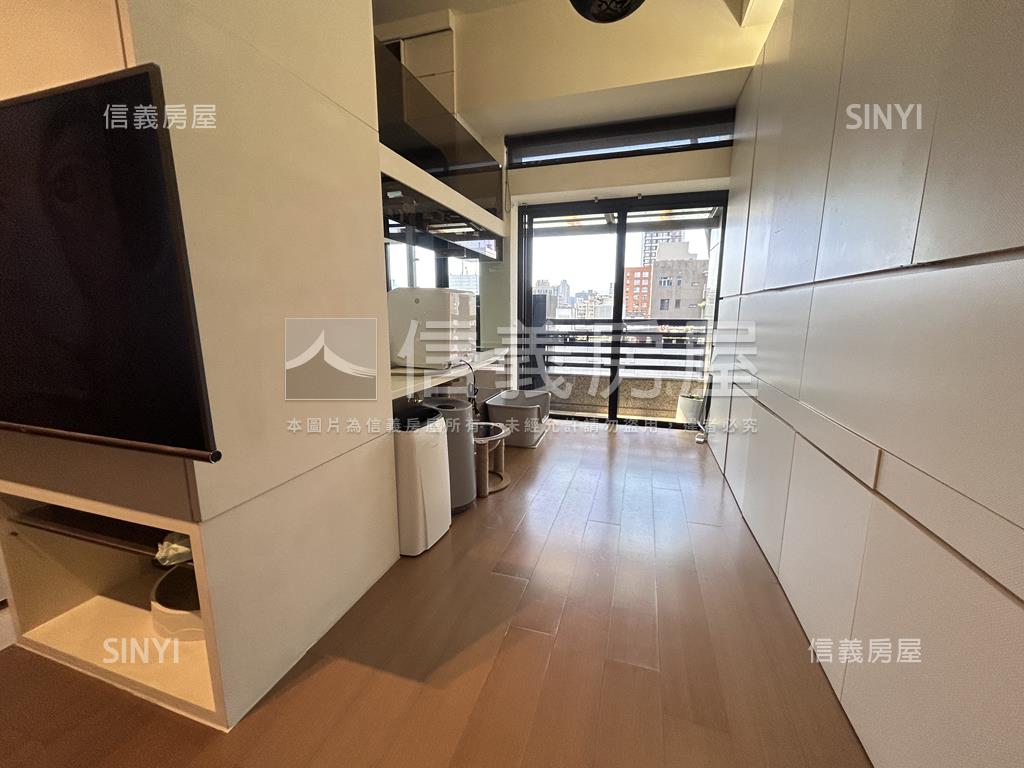 稀有成德長月高樓採光房屋室內格局與周邊環境