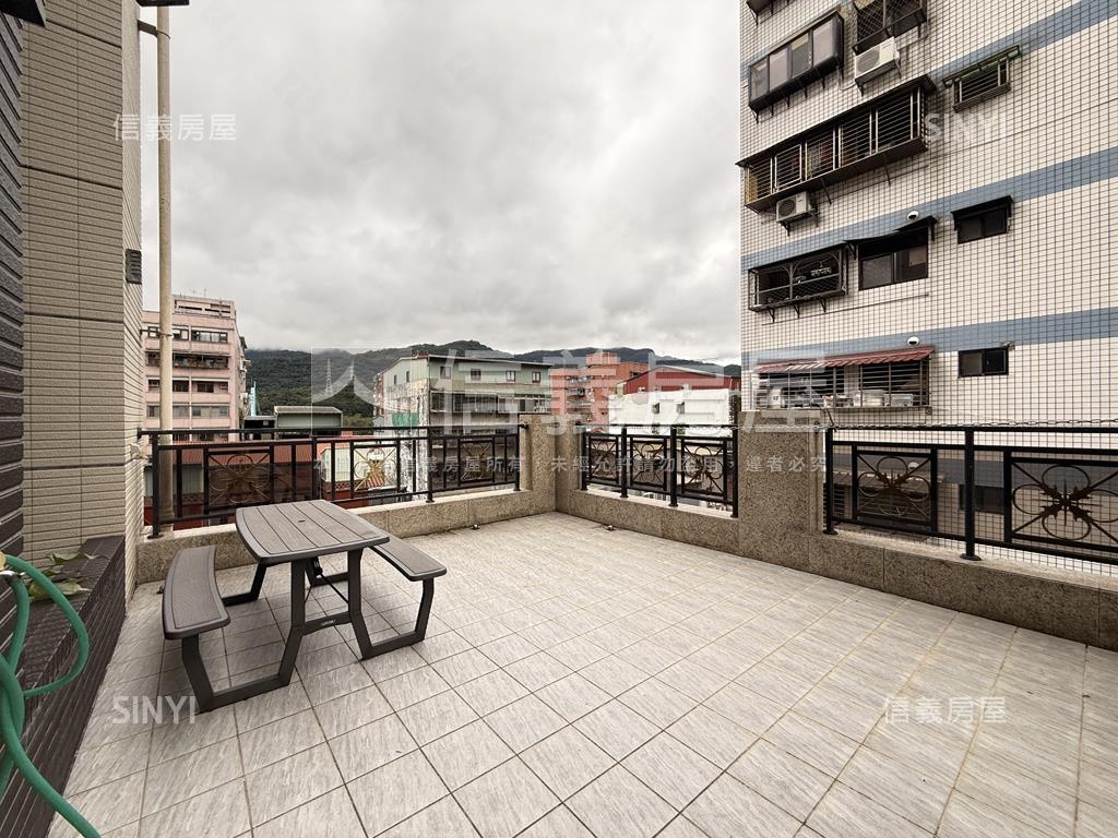 ＜喜砌＞兩房露臺戶配車位房屋室內格局與周邊環境