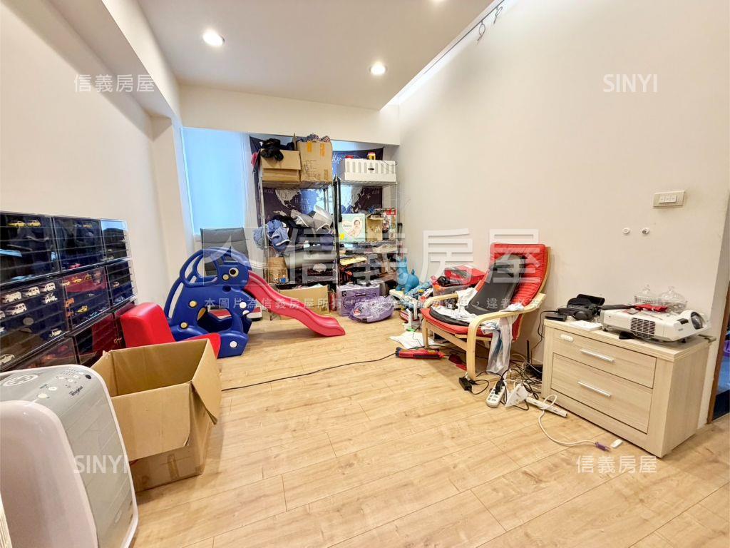 竹東大同精華車庫透店房屋室內格局與周邊環境