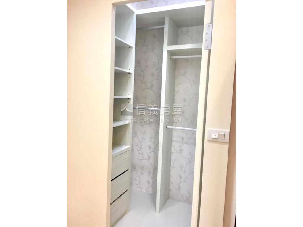 竹東大同精華車庫透店房屋室內格局與周邊環境