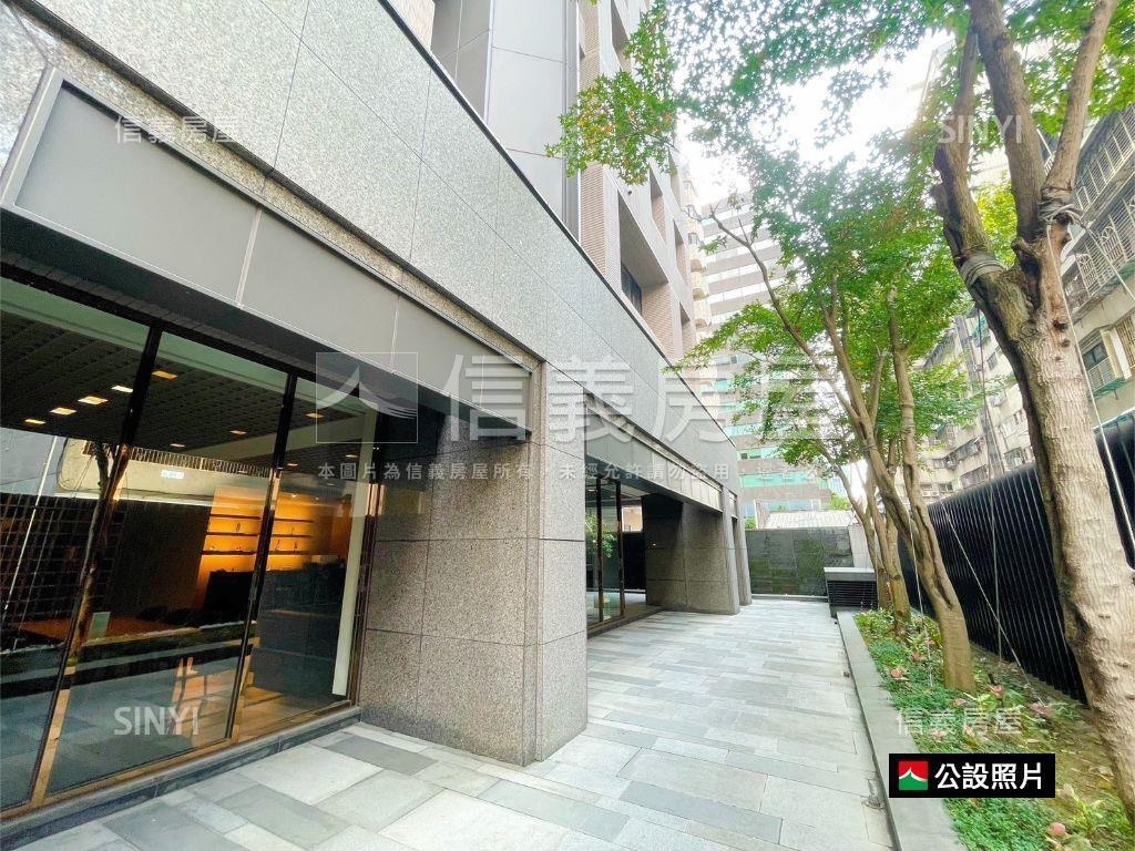 臻藏忠泰極露台戶附雙車位房屋室內格局與周邊環境