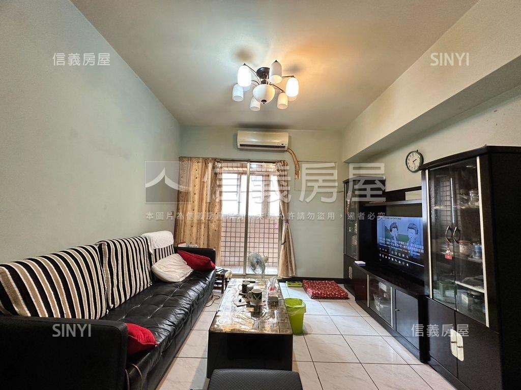 冠綸台北電梯三房房屋室內格局與周邊環境