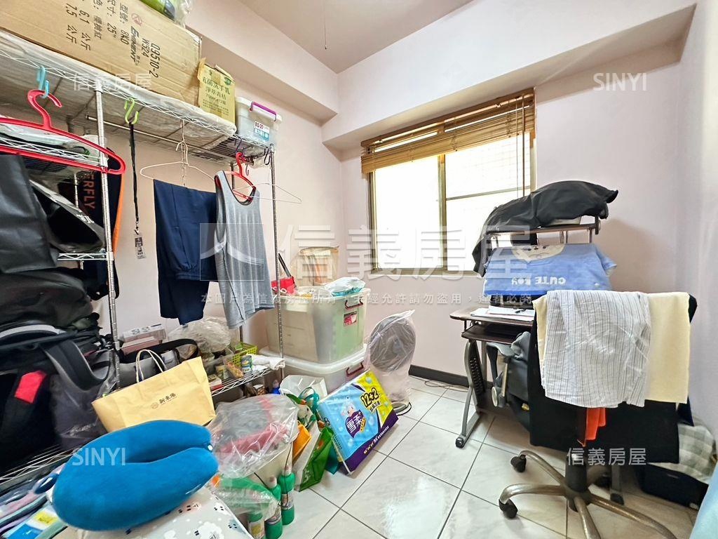 冠綸台北電梯三房房屋室內格局與周邊環境