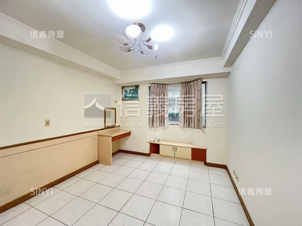 國泰民安朗境三房房屋室內格局與周邊環境