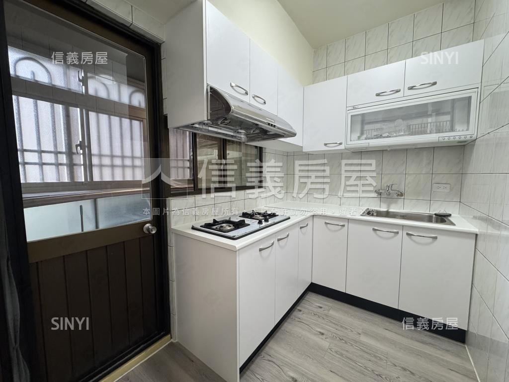 中華敦煌三房房屋室內格局與周邊環境