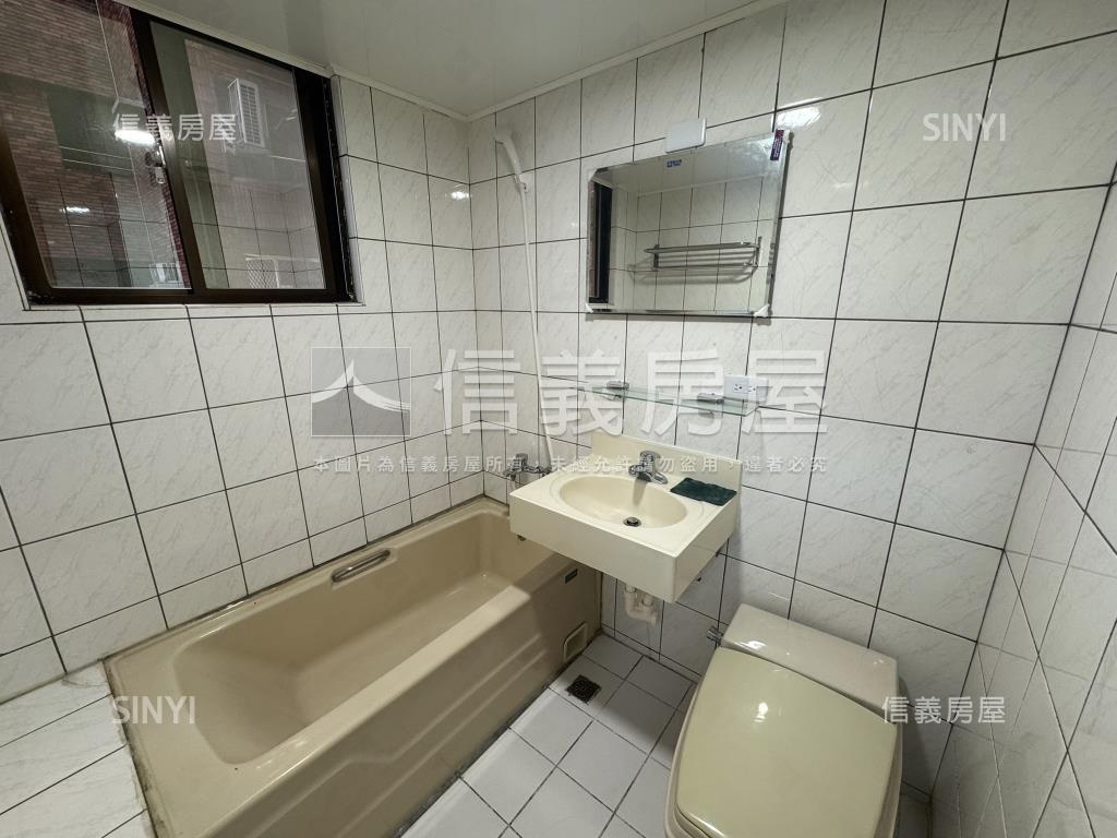 中華敦煌三房房屋室內格局與周邊環境