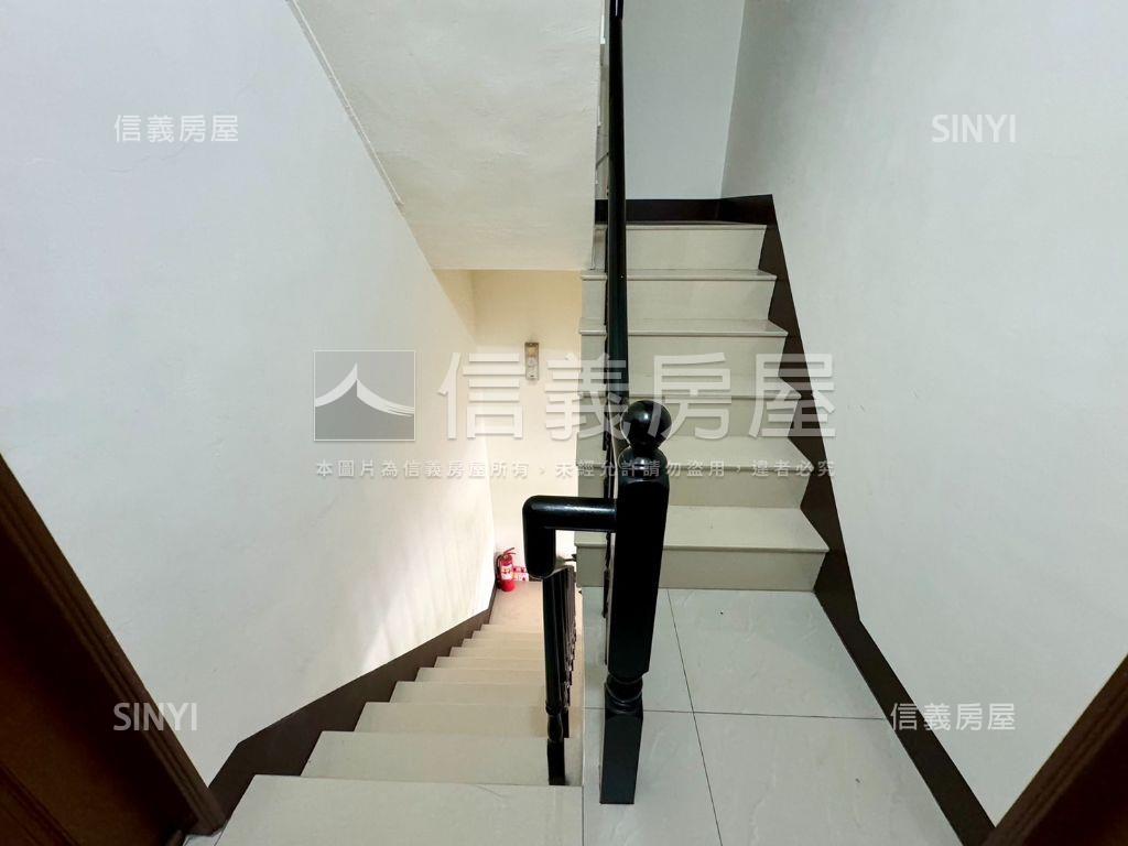 高醫商圈屋況優收租透天房屋室內格局與周邊環境