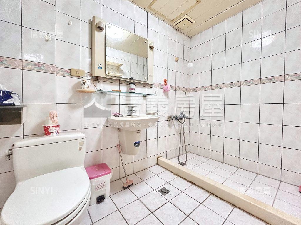 成泰路三段華廈四房房屋室內格局與周邊環境