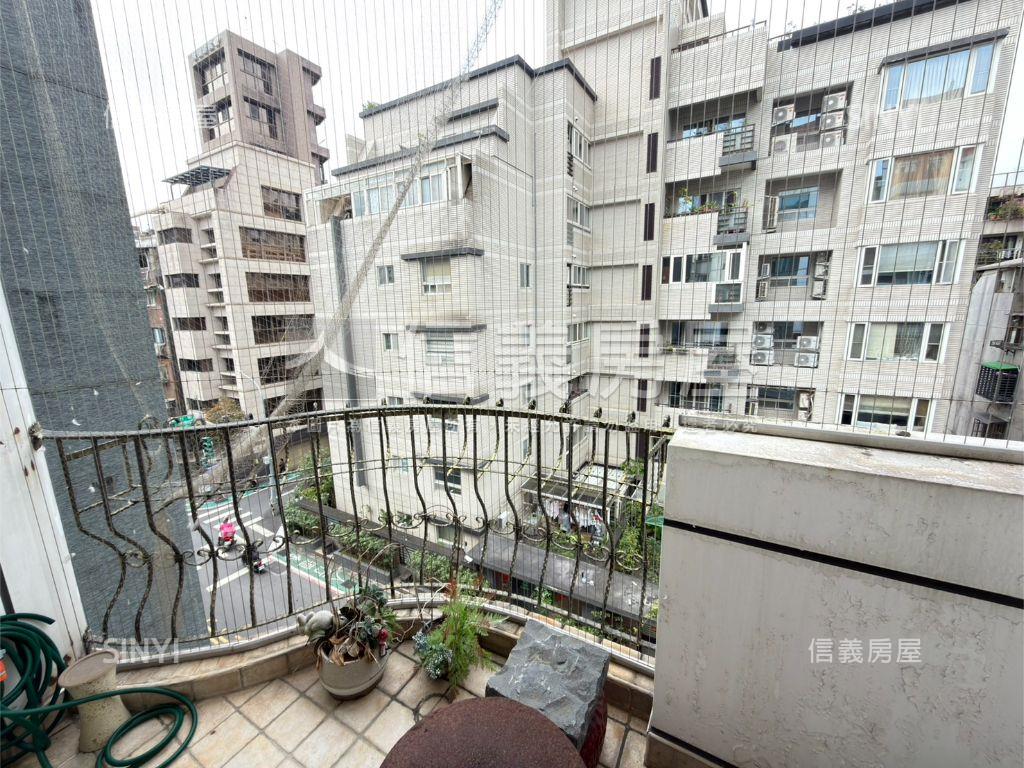 大新生巴洛皇宮房屋室內格局與周邊環境