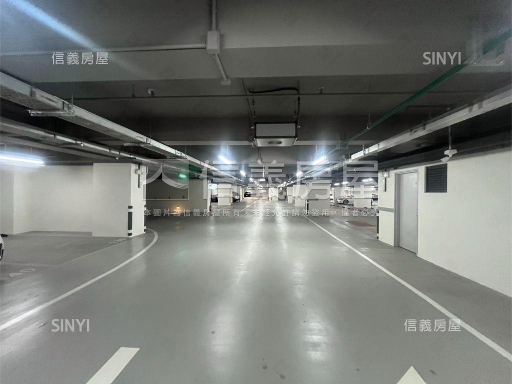 和陸寓邸邊間三房平車房屋室內格局與周邊環境