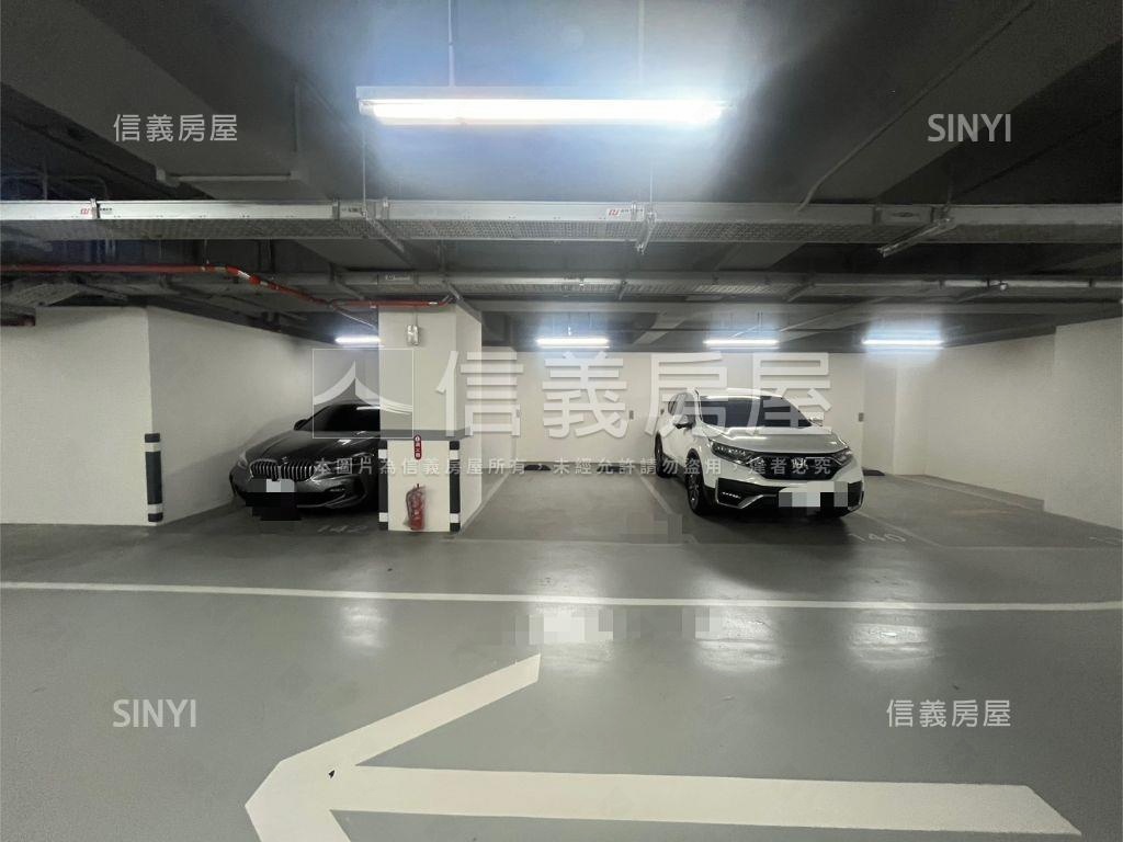 和陸寓邸邊間三房平車房屋室內格局與周邊環境