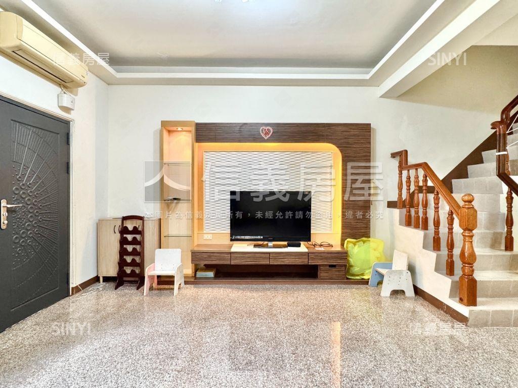 仁武濱湖美景悠美別墅房屋室內格局與周邊環境