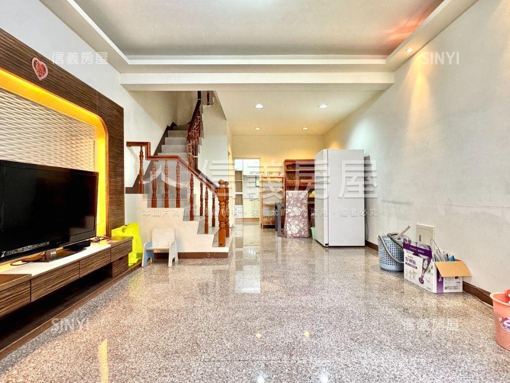 仁武濱湖美景悠美別墅房屋室內格局與周邊環境