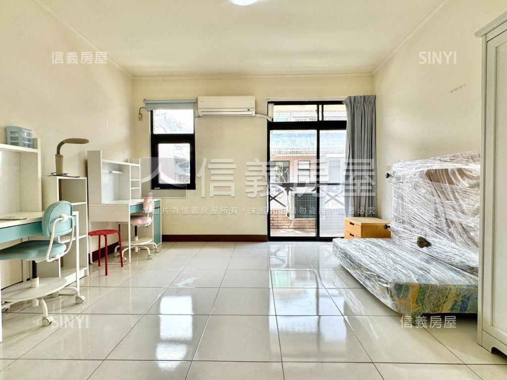 仁武濱湖美景悠美別墅房屋室內格局與周邊環境