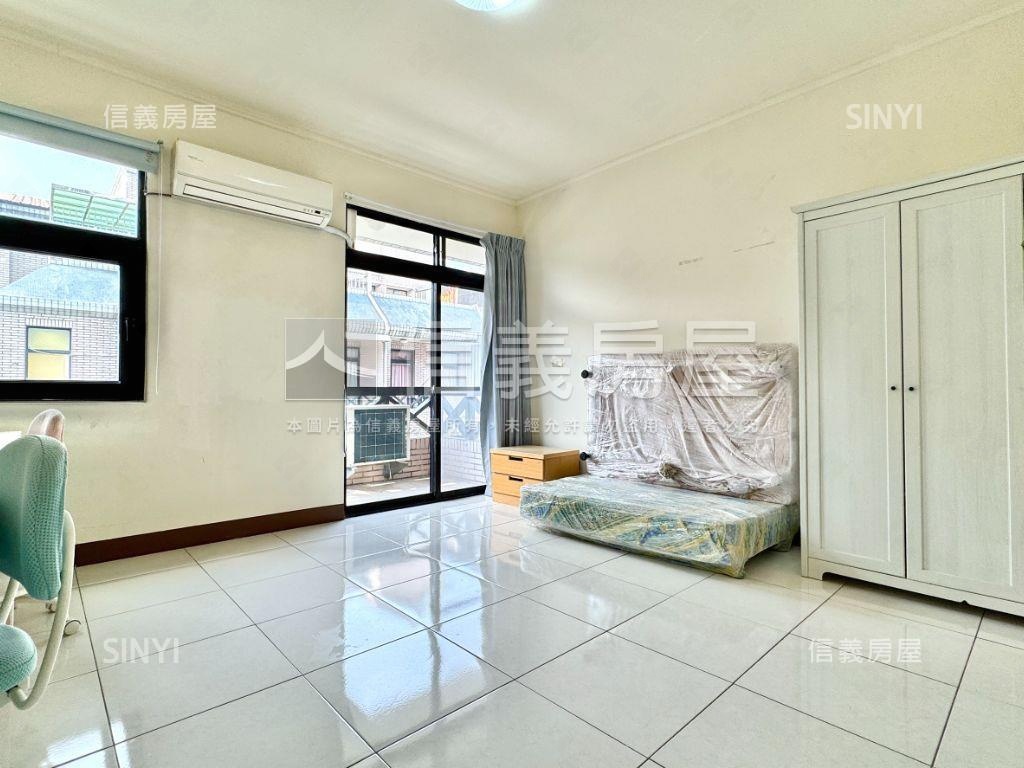 仁武濱湖美景悠美別墅房屋室內格局與周邊環境