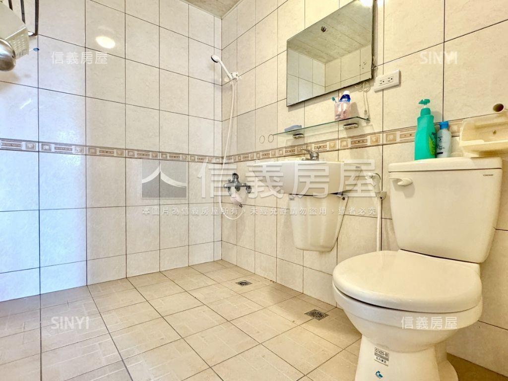 仁武濱湖美景悠美別墅房屋室內格局與周邊環境