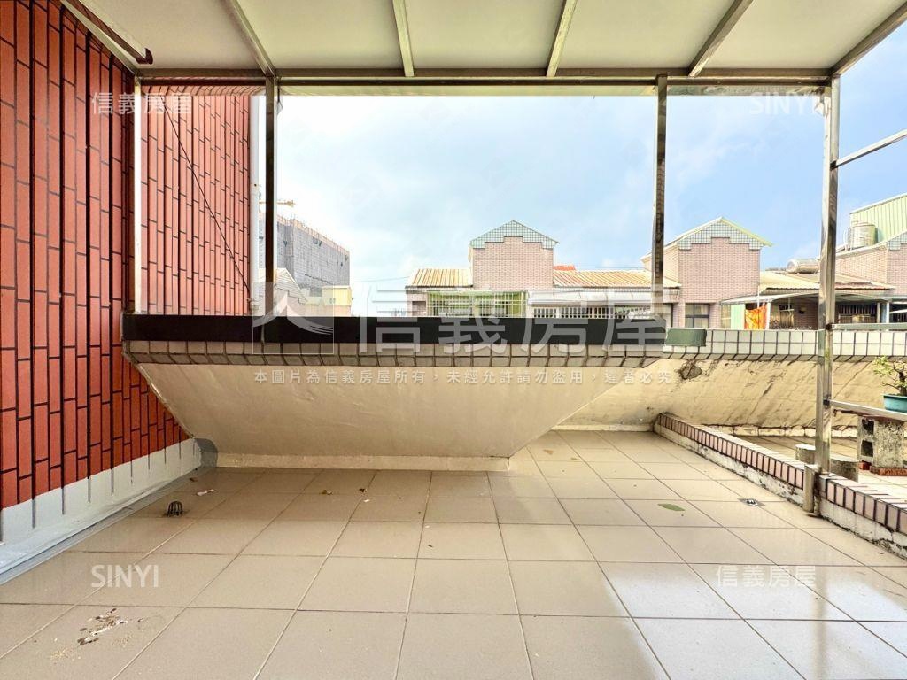 仁武濱湖美景悠美別墅房屋室內格局與周邊環境