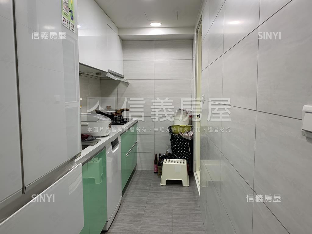 佳瑪商圈電梯３房房屋室內格局與周邊環境