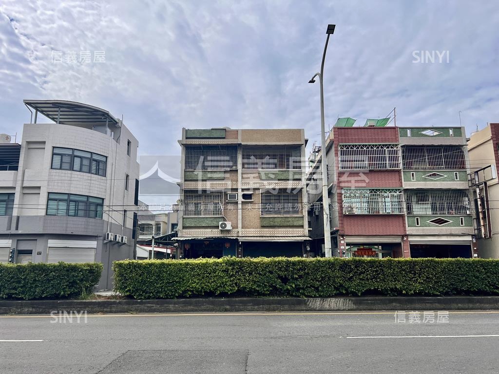 梓官信義路透天住商兩用房屋室內格局與周邊環境