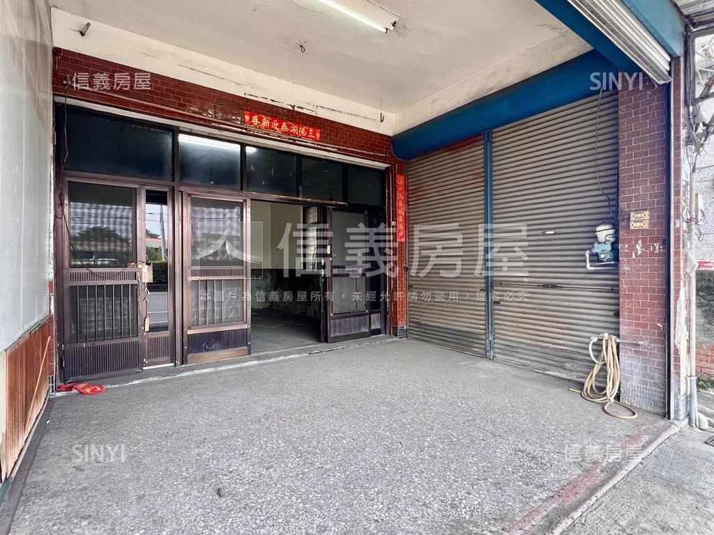 梓官信義路透天住商兩用房屋室內格局與周邊環境