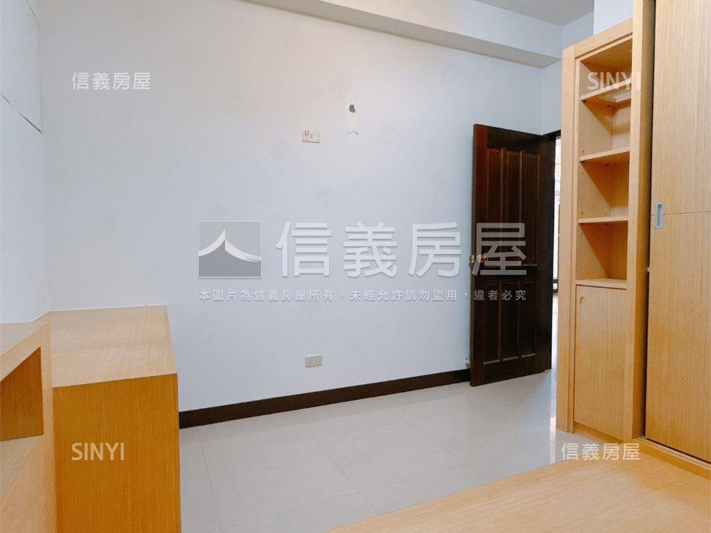 農十六紐約三房車位房屋室內格局與周邊環境