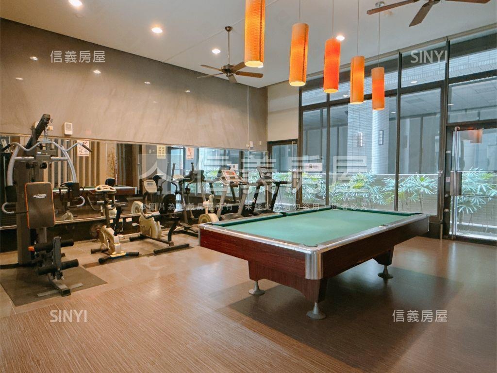 農十六紐約三房車位房屋室內格局與周邊環境
