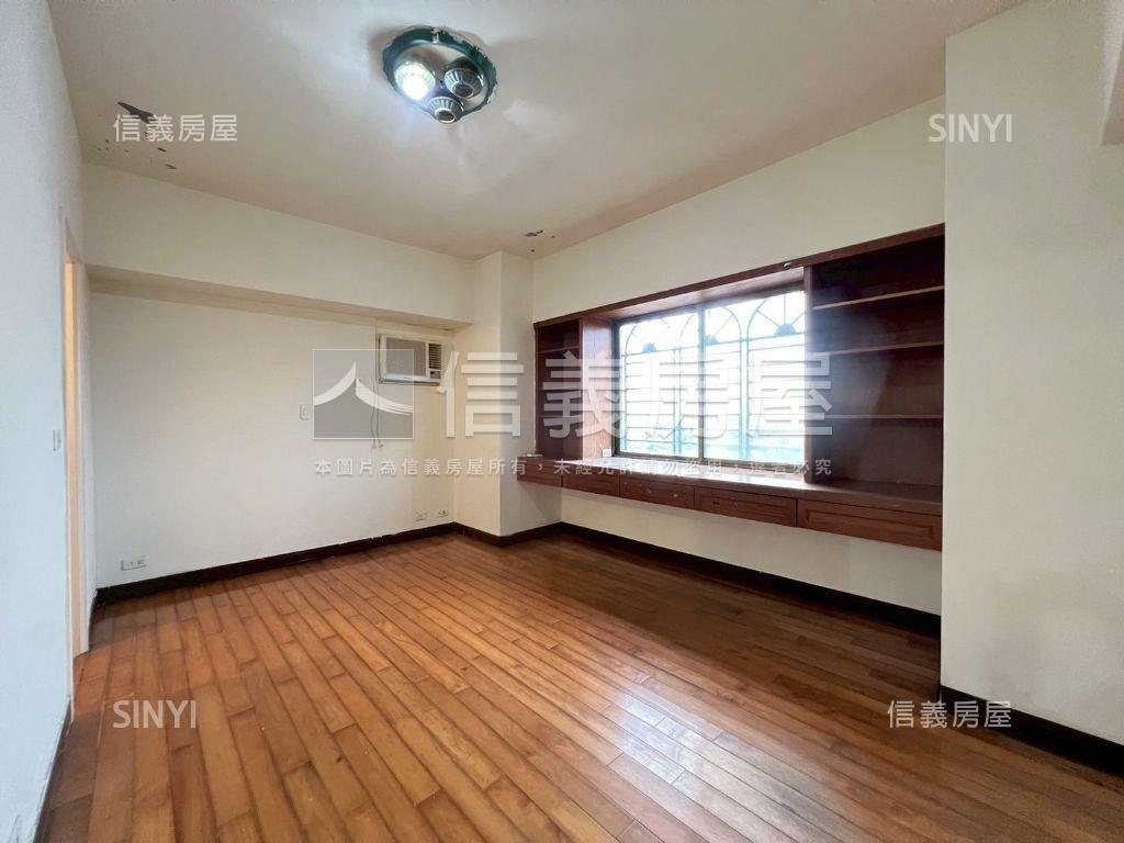 海天稀有平車高樓層帝王戶房屋室內格局與周邊環境