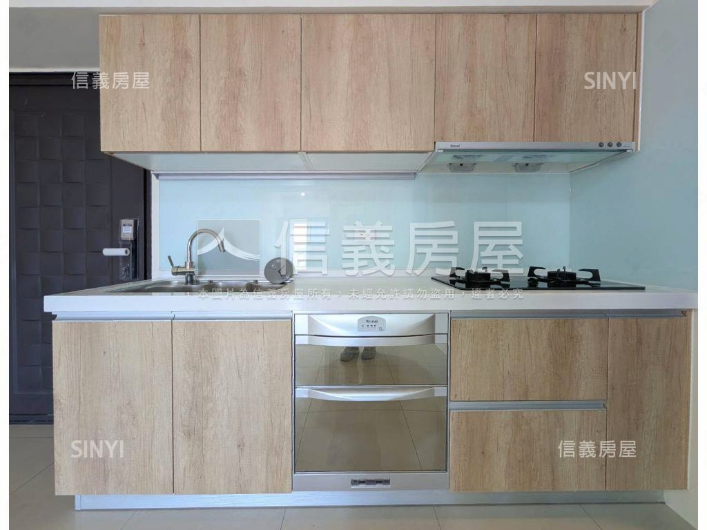 高大特區！全新美兩房平車房屋室內格局與周邊環境