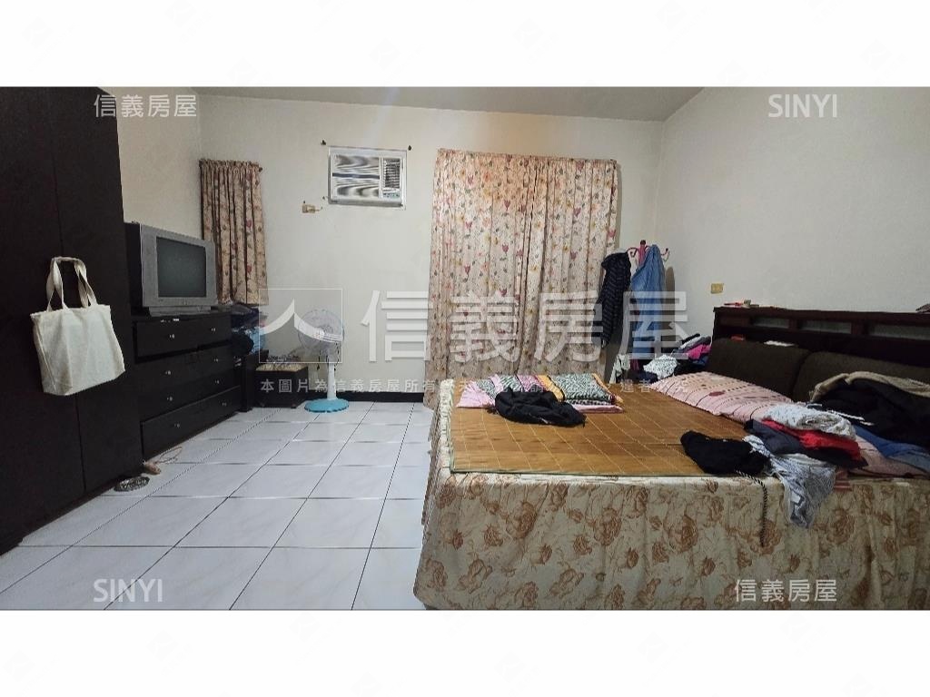 大竹夜市旁中華街透天房屋室內格局與周邊環境