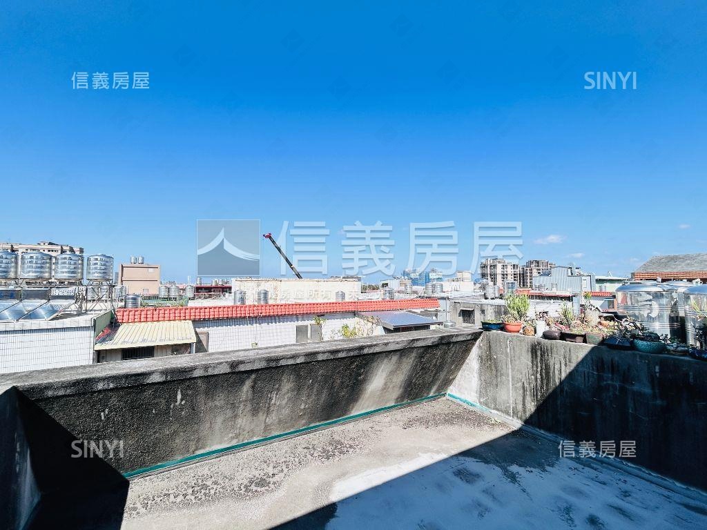 大竹夜市旁中華街透天房屋室內格局與周邊環境