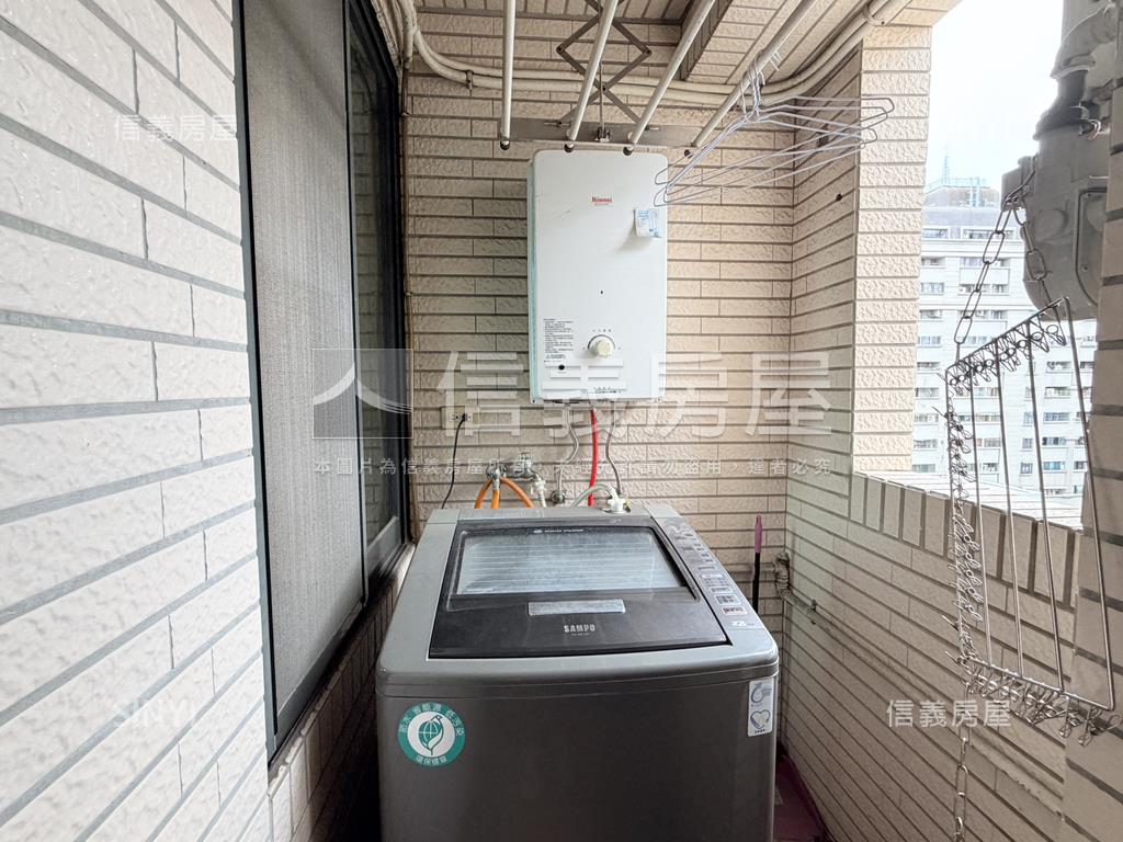 巨蛋‧博愛首排三房平車房屋室內格局與周邊環境