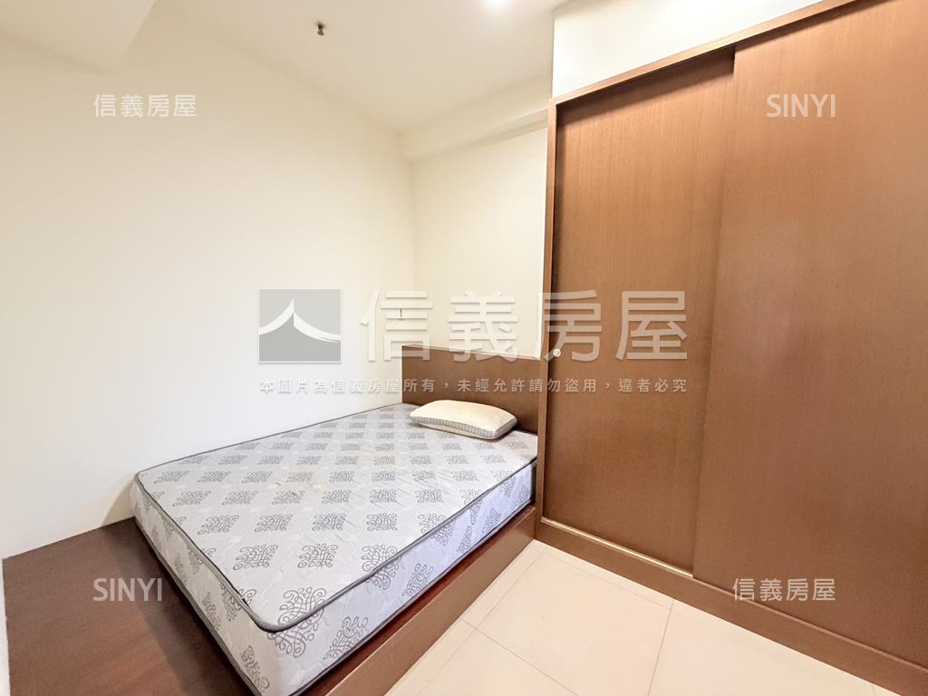 巨蛋‧博愛首排三房平車房屋室內格局與周邊環境