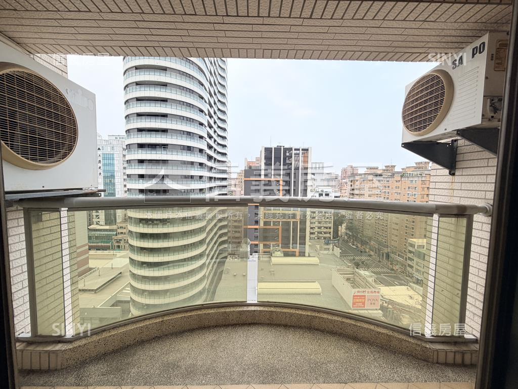 巨蛋‧博愛首排三房平車房屋室內格局與周邊環境